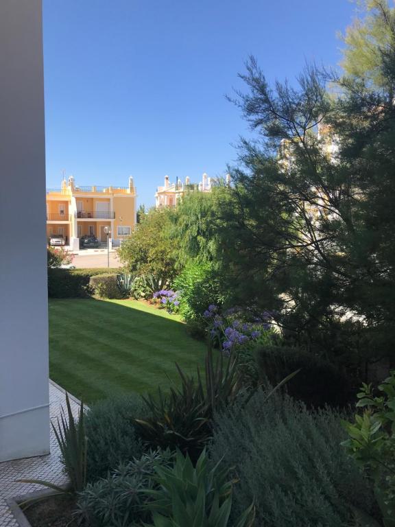 Two Bedroom Apartment in Center of Alvor Rua Fernando Carmona Lote 39, Bloco B, 8500-013 Alvor