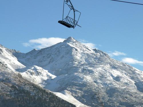 Two bedroom apartment situated on the slopes and close to shops in Meribel Mottaret