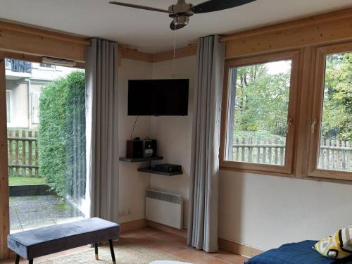 Two bedroom Two bath 63m2 Ski Apt by Telecabine with Parking