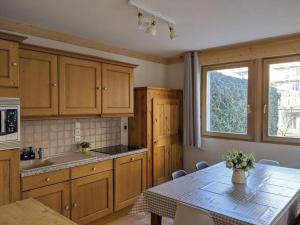 Two bedroom Two bath 63m2 Ski Apt by Telecabine with Parking