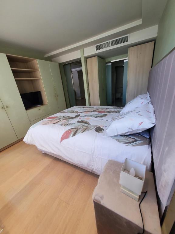 Two Bedrooms Apartment Grand Hotel 45 Boulevard de la Croisette, 06400 Cannes