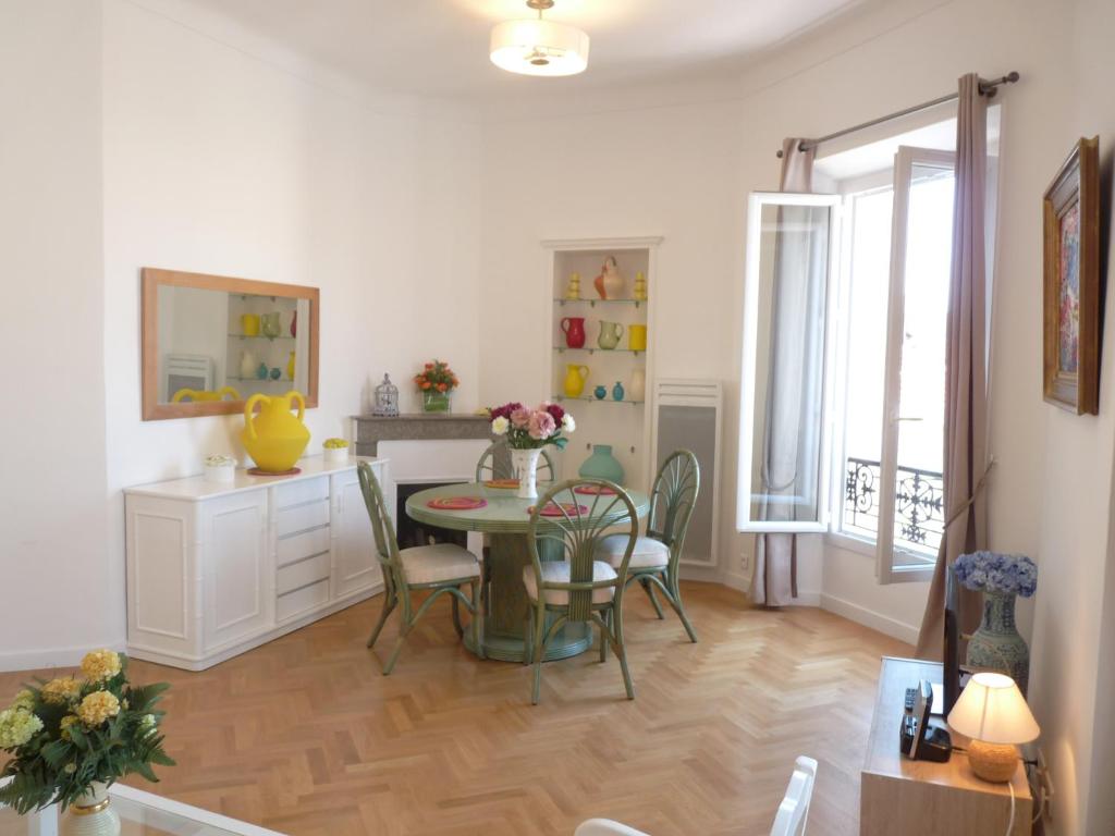 Appartement Two bedrooms in the center of Cannes, 500 meters from the Palais des Festival and the Croisette - 1934 11 rue des Freres Pradignacs 06400 Cannes