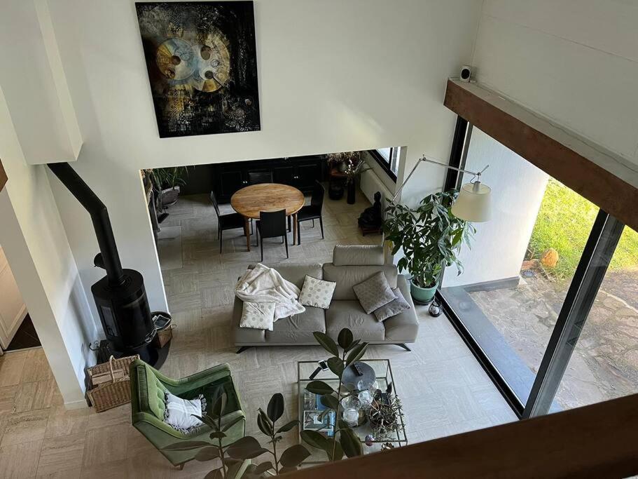 Two internally connecting 2-bed apartments with shared private entrance 74300 Flaine