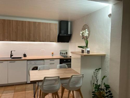 Appartement Type 2 de 40m2 avec spa privatif Ventabren france