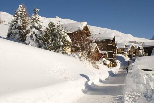 Appartement type Chalet F3 Le Raux france