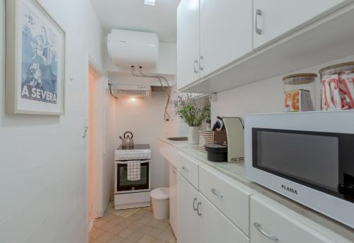 Typical Alfama Apartment, by TimeCooler