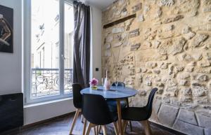 Typical Parisian Flat#4 Pers#Heart of Paris