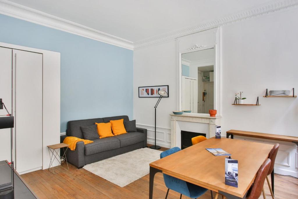 Appartement Typical studio close to Eiffel Tower and Arc de Triomphe in Paris - Welkeys 48 bis rue des Belles Feuilles 75116 Paris