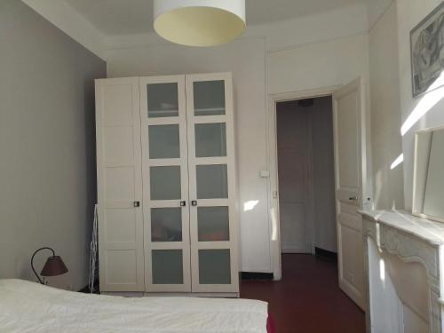Typical Toulon apartment 50M beaches