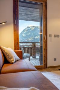 Tyrolien 208 - new apartment for 6 guests, right in the centre of Morzine