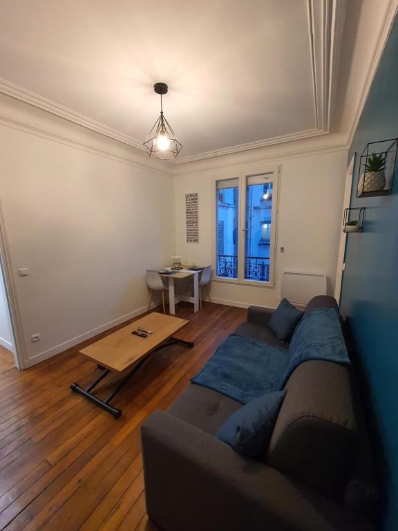 Un appartement authentique à deux pas de Paris . 3 Rue Viteau, 94160 Saint-Mandé