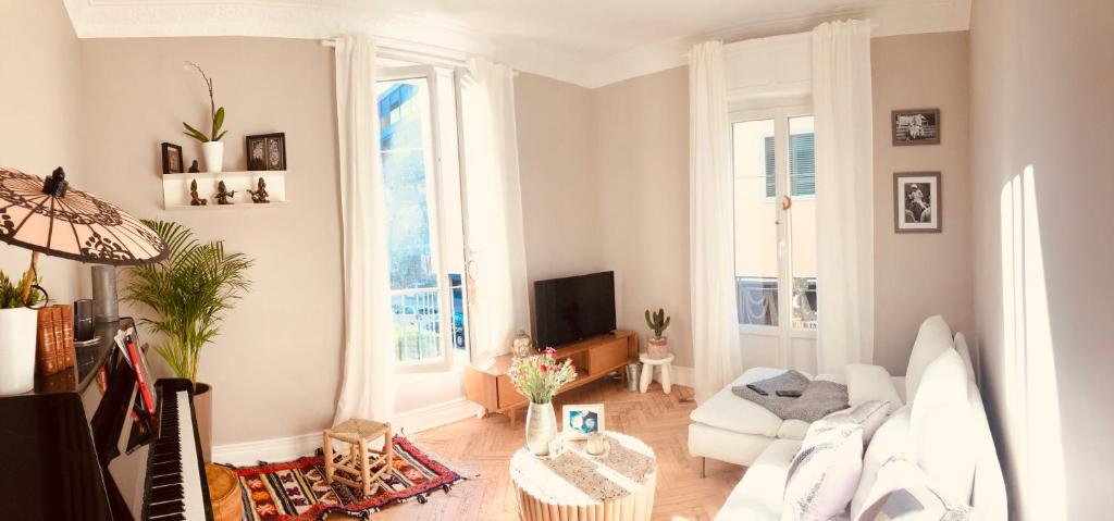 Un coin de paradis dans le quartier de la Libération Le palais Trianon 7 Rue Molière, 06100 Nice