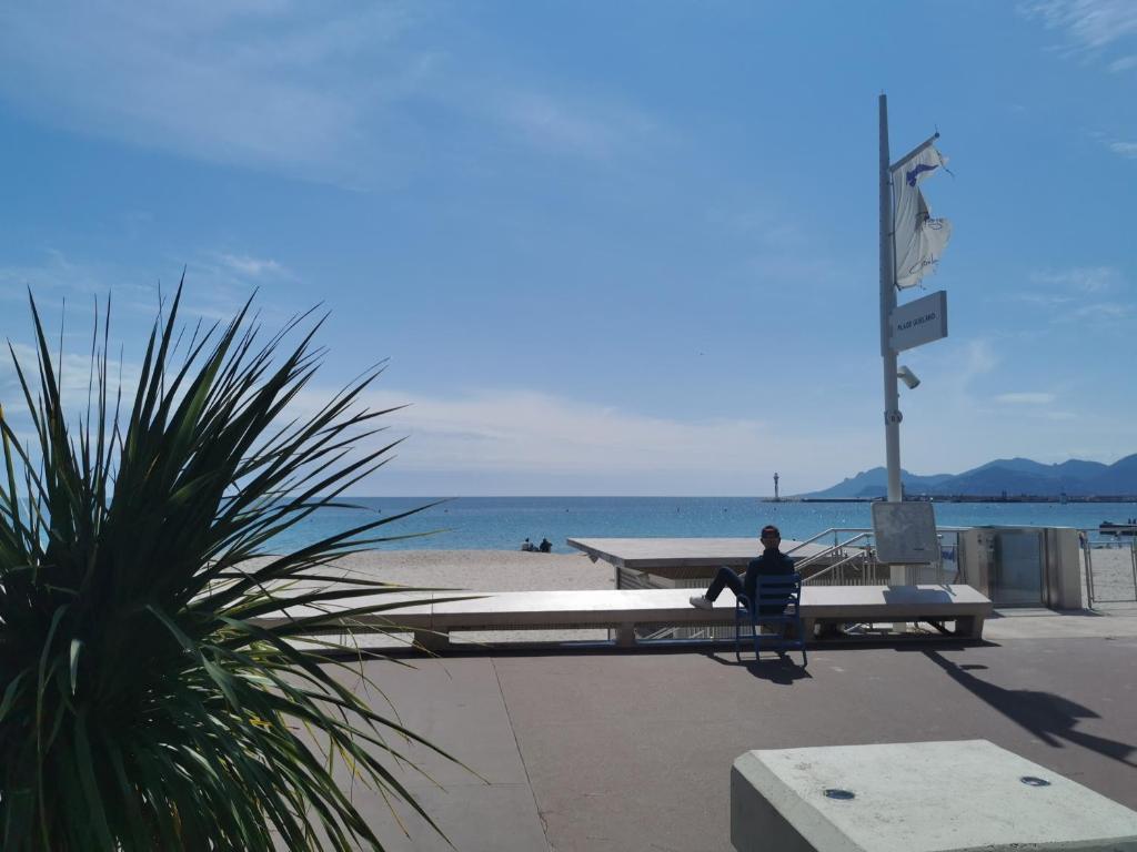 Un nid d Amour au cœur de Cannes 16 Rue des Frères Pradignac, 06400 Cannes