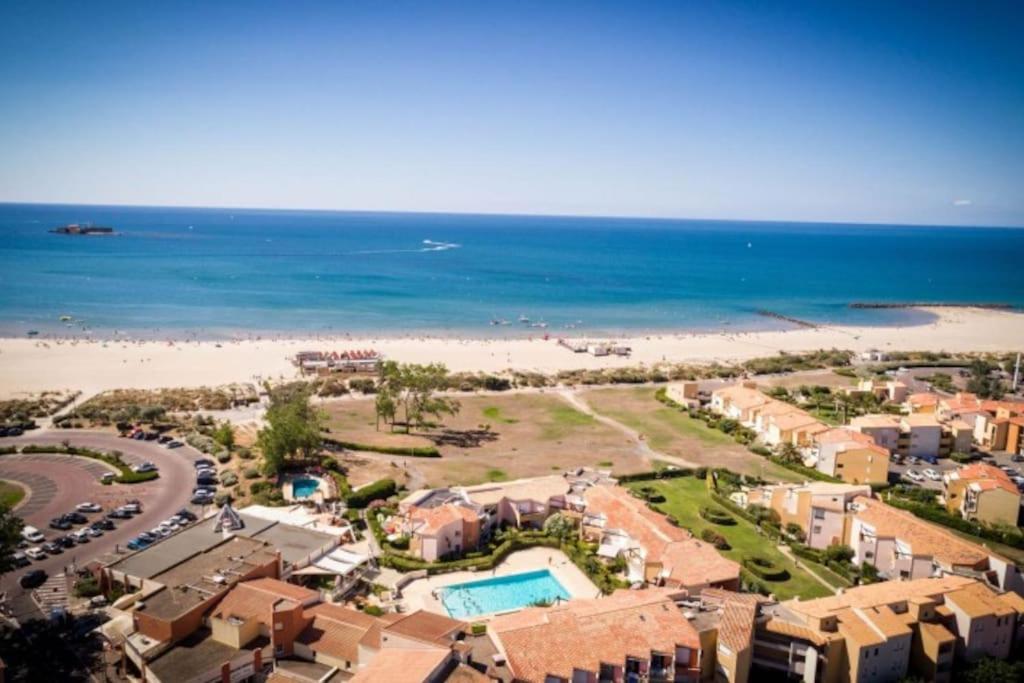 UN TOUT INCLUS DE CHARME EN FRONT DE MER 1 Rue des Corsaires, 34300 Le Cap d\'Agde