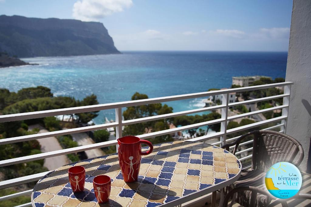 Appartement UNE TERRASSE SUR LA MER 3 pers 2 chambres VUE MER 9 Avenue Maurice Jermini 13260 Cassis