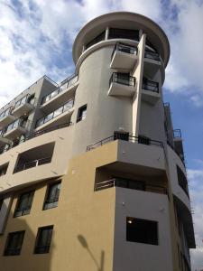Unique a Cannes