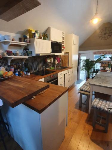 Unique and cosy house located in Paris center