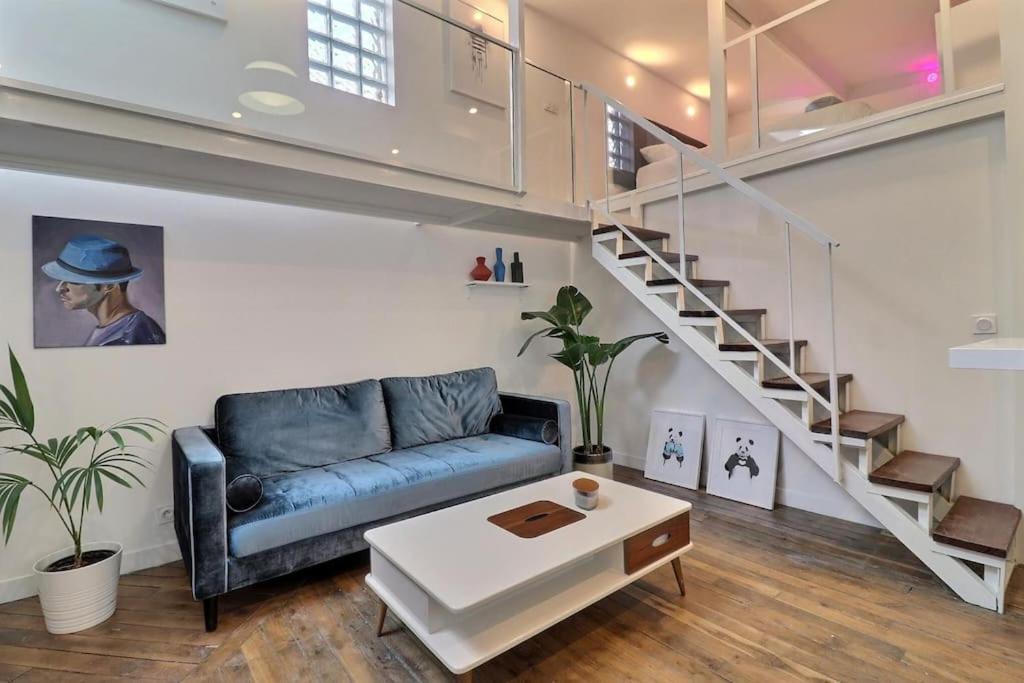 Unique loft apartment Located 15 minutes from the Champs Élysées 32 Rue Garibaldi, 93400 Saint-Ouen