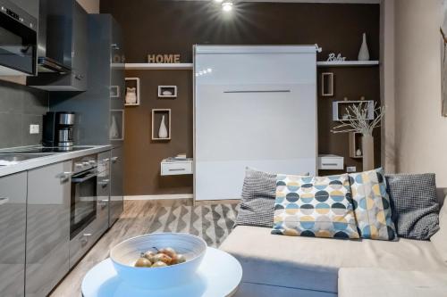 Upmarket Studio with Balcony in Friedrichshain