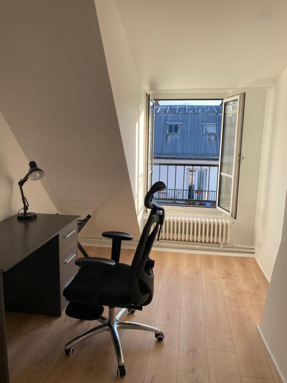 Appartement Upscale 2 Bedroom Apartment Near Champs Elysees 4 Rue Saussier-Leroy 75017 Paris