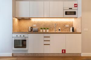 Upscale & Trendy flat in the Center