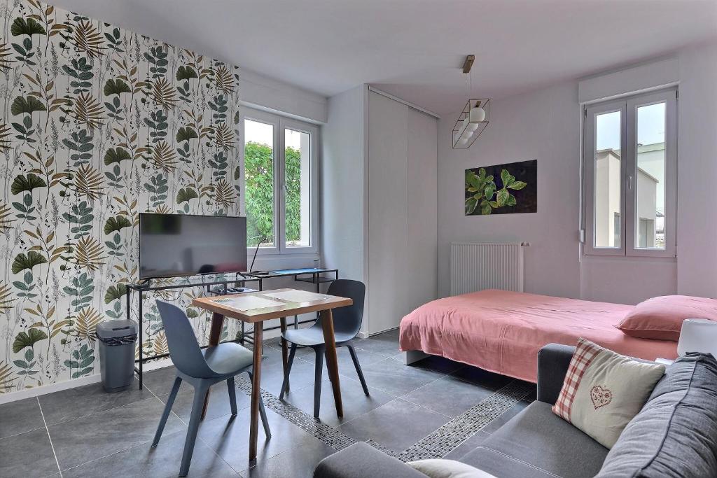 Urbaine Jardin Studio dans maison bourgeoise \ 13 Rue Bellevue, 68400 Riedisheim