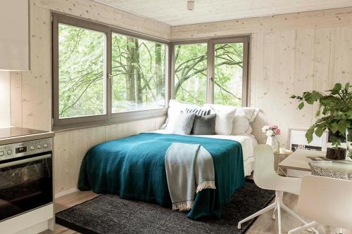 Urban Tree House