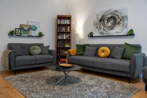 #UrbanJungle - luxuriös - 110qm - Kicker - Streaming