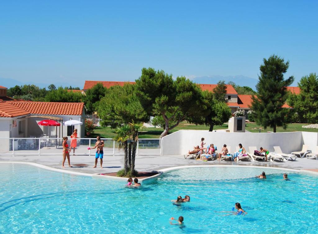 Urlaubsidylle mit Pool, Garten, Grill und Ausblick - R2