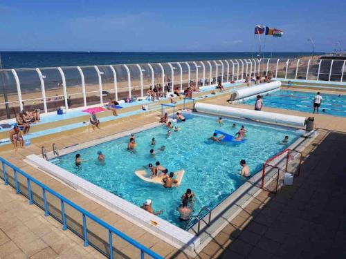 Vacances à deux pas de la plage Wifi parking