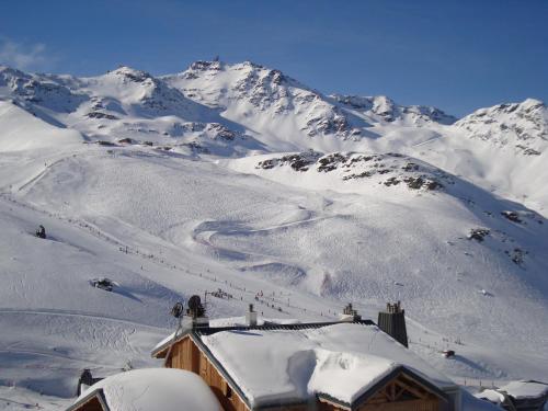 val thorens appartement 4 personnes ski aux pieds