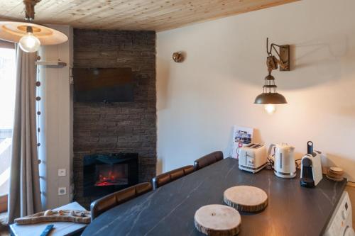 Val Thorens appartement vue sur la montagne, au pied des pistes 411
