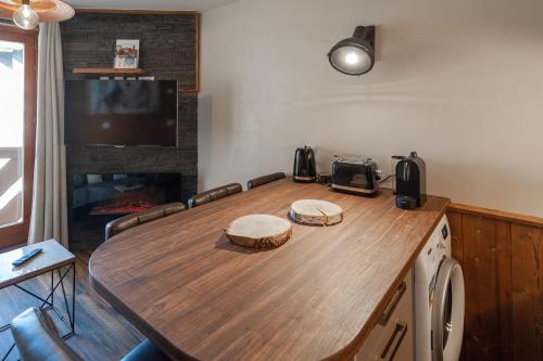 Val Thorens appartement vue sur la montagne, au pied des pistes 512