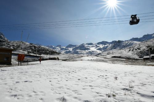 Val Thorens Temple of the Sun - ski in, ski out