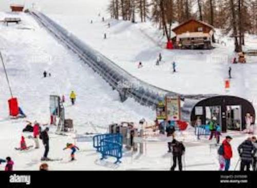 Valberg: 2 Pieces au centre station avec piscine