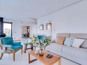 Vale do lobo, 'Golf by the Pool' 2 bedroom apartment