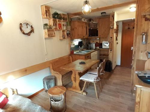 Appartement Valfréjus, 2 pièces, 4 personnes - FR-1-265-251 Valfréjus france