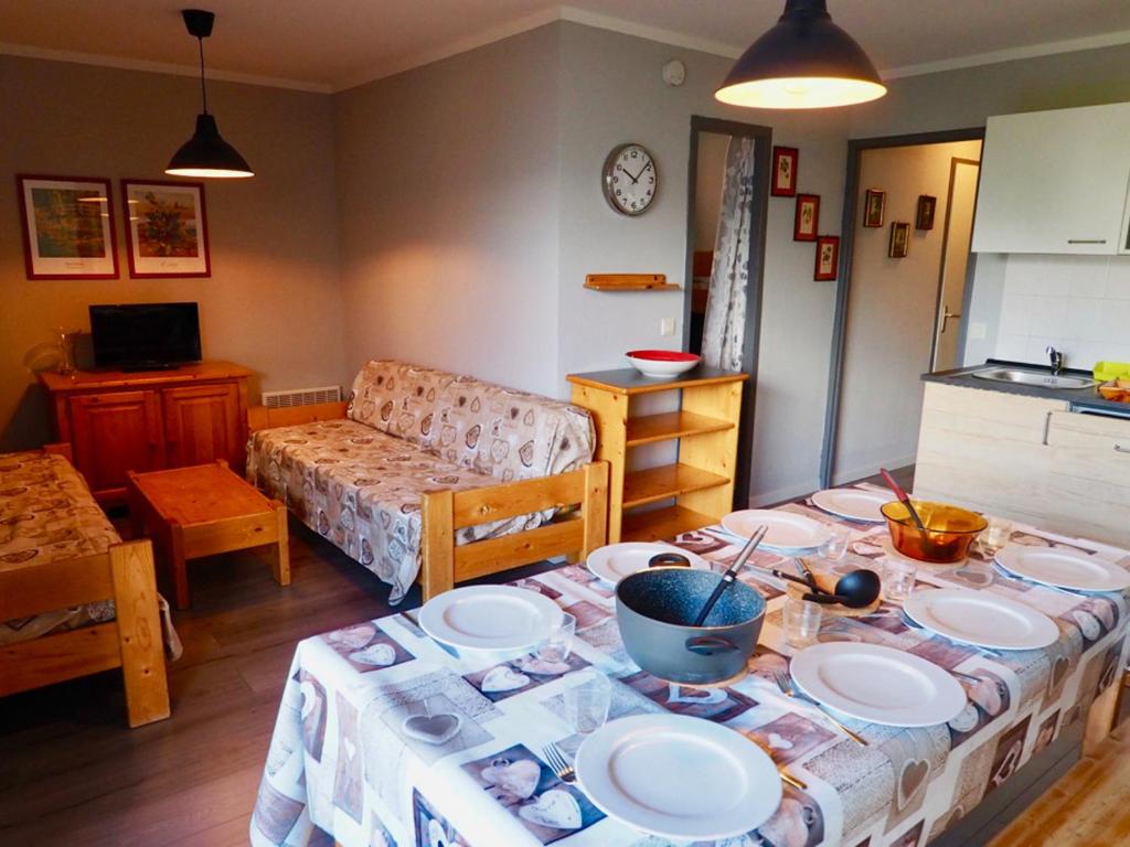 Appartement Appartement Valfréjus, 2 pièces, 8 personnes - FR-1-468-4 Place Des Bergers - ValfrÃ©jus -, 73500 Valfréjus