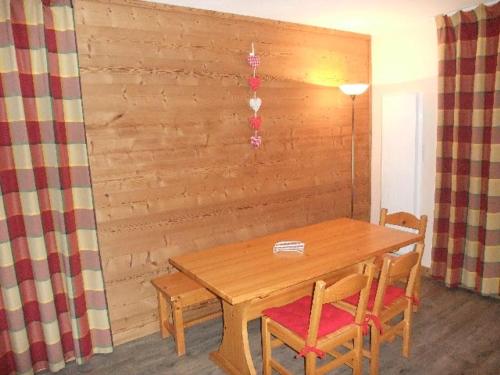 Appartement Appartement Valfréjus, 3 pièces, 6 personnes - FR-1-265-184 Rue Du Petit Arrondaz -  - Valfréjus