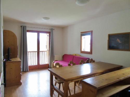 Appartement Appartement Valfréjus, 3 pièces, 8 personnes - FR-1-561-95 Batiment Les Busseroles 563 rue du Cheval Blanc Station de Valfrejus Modane