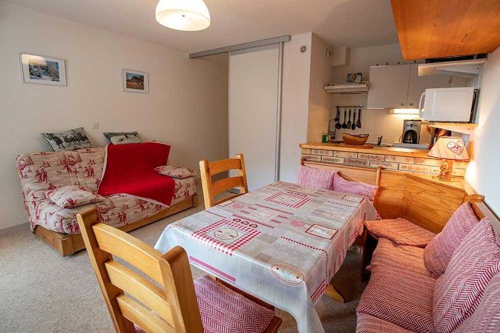 VALFREJUS appartement 2 pièces 35m2, au pied des pistes avec balcon N° 106 la Grande Montagne 1er étage rue du cheval blanc Valfréjus73500, 73500 Modane
