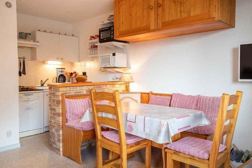 VALFREJUS appartement 2 pièces 35m2, au pied des pistes avec balcon