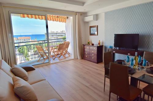 Appartement Valinco prestige, vue panoramique mer Cagnes-sur-Mer france