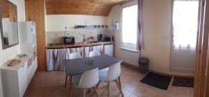 Appartement Vallée de la Clarée Rental for 4 people in Val-des-Prés \ 57 route de la clarée Le Rosier 05100 Val-des-Prés Provence-Alpes-Côte d\'Azur