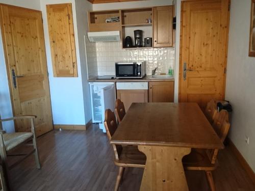 Appartement Appartement Valloire, 2 pièces, 4 personnes - FR-1-263-399 Les Charbonnieres -  - Valloire