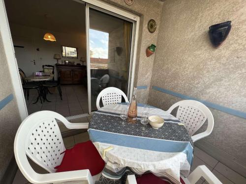 Appartement Appartement Valras-Plage, 2 pièces, 4 personnes - FR-1-701-29 14 RUE CHARLES CAUQUIL APPT 3 AU 1ER ÉTAGE Valras-Plage