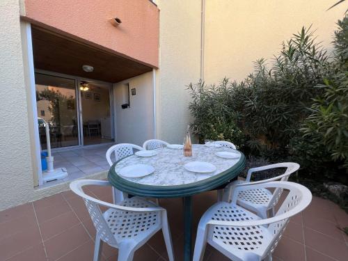 Appartement Appartement Valras-Plage, 3 pièces, 4 personnes - FR-1-701-27 RUE DE LA PERDRIX BAT 4 APPT 5 AU RDC Valras-Plage