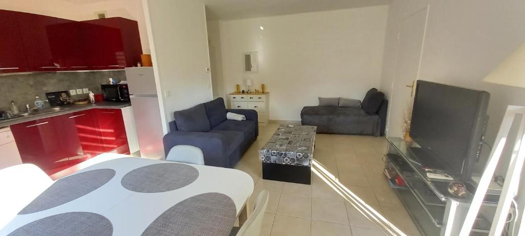 Appartement Var Roquebrune sur argens tres joli appartement 58 Chemin de l'alisier blanc appartement c05 83520 Roquebrune-sur Argens