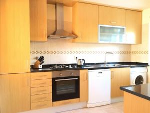 Appartement Varandas - Arrifana, com piscina, junto à praia Picão, nº 105, R/C D 8670-158 Praia da Arrifana Algarve