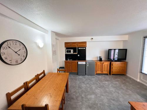 Vars, Appart spacieux rénové 4 couchages dans chalet